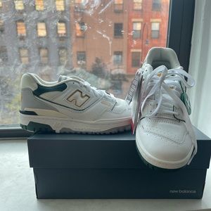 NWT never been worn straight from box new balance 550